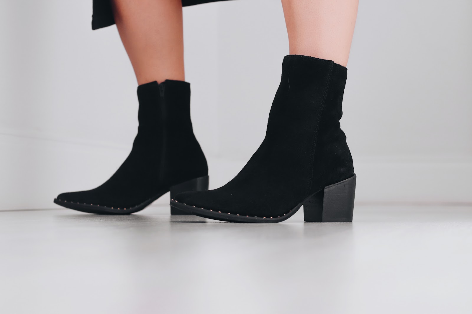 Coturno feminino, bota salto bloco ou bota casual feminina: qual modelo é mais versátil?